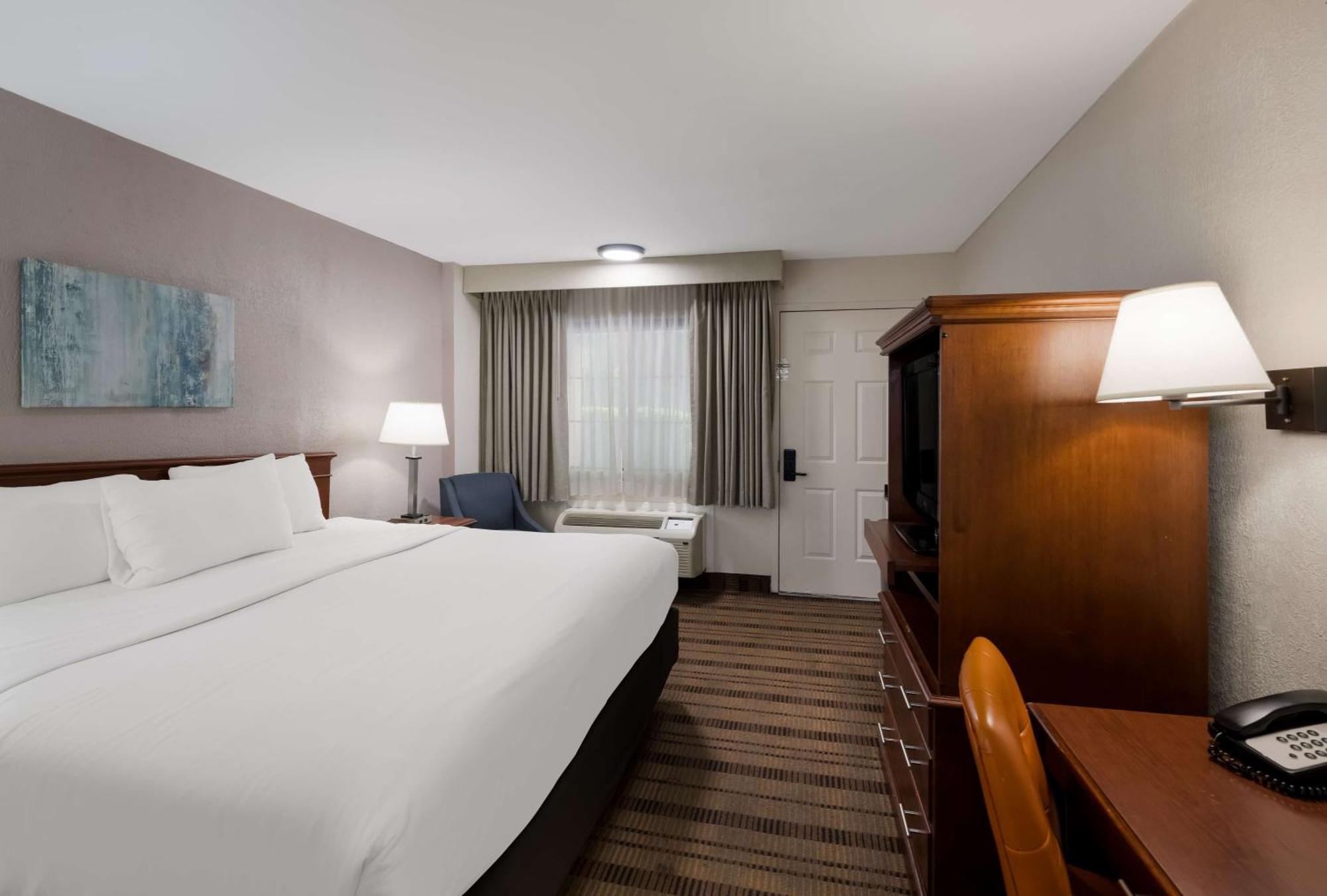 Surestay Plus By Best Western Woodbury Inn Exterior foto